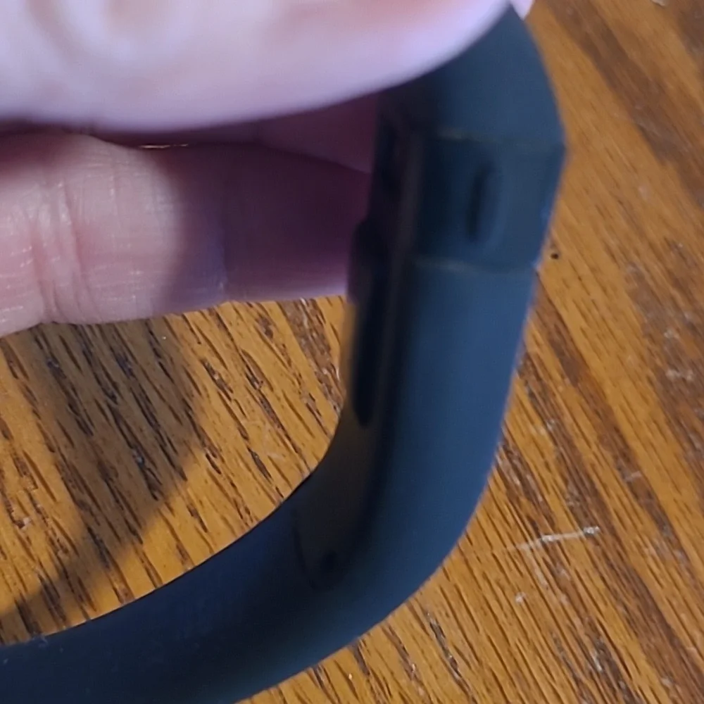 FITBIT CHARGE HR, SZ SM, NO CHARGER